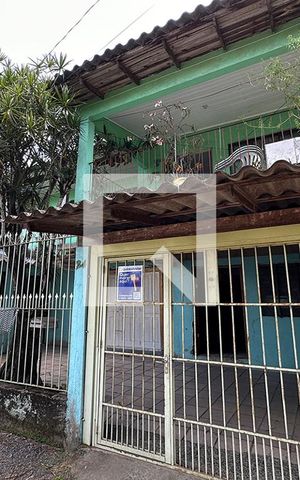 Casa à venda com 200m², 2 quartos e 1 vagaFachada