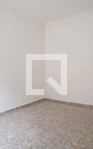 Casa para alugar com 70m², 2 quartos e 2 vagasQuarto 2