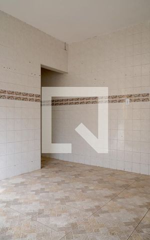 Casa para alugar com 70m², 2 quartos e 2 vagasCozinha
