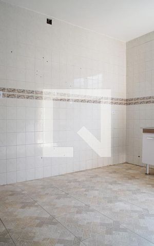 Casa para alugar com 70m², 2 quartos e 2 vagasCozinha