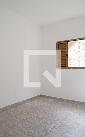 Casa para alugar com 70m², 2 quartos e 2 vagasQuarto 2