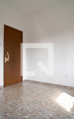 Casa para alugar com 70m², 2 quartos e 2 vagasQuarto 1