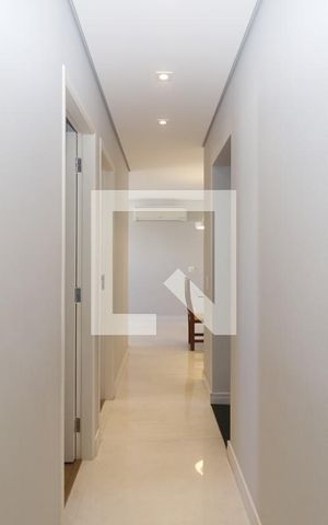 Apartamento à venda com 72m², 3 quartos e 2 vagasCorredor