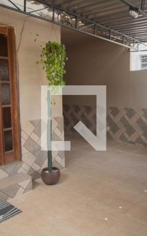 Casa para alugar com 270m², 4 quartos e 2 vagas Casa para alugar com 270m², 4 quartos e 2 vagasQuintal/Garagem