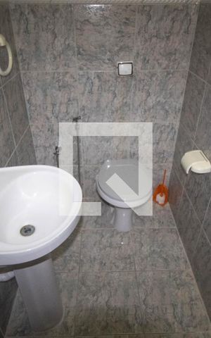 Casa para alugar com 270m², 4 quartos e 2 vagas Casa para alugar com 270m², 4 quartos e 2 vagasBanheiro Social