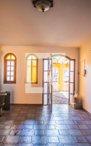 Casa para alugar com 150m², 2 quartos e 2 vagas Casa para alugar com 150m², 2 quartos e 2 vagasSala de Estar
