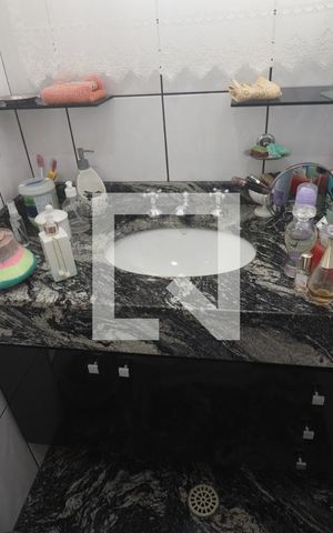 Apartamento à venda com 60m², 2 quartos e 2 vagasBanheiro 