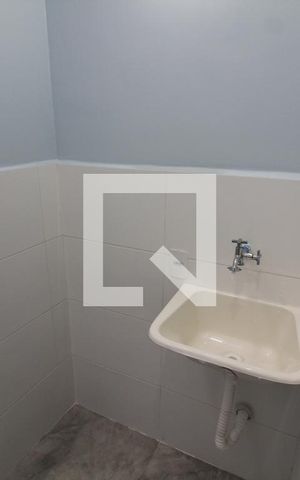 Casa para alugar com 27m², 1 quarto e sem vagaBanheiro
