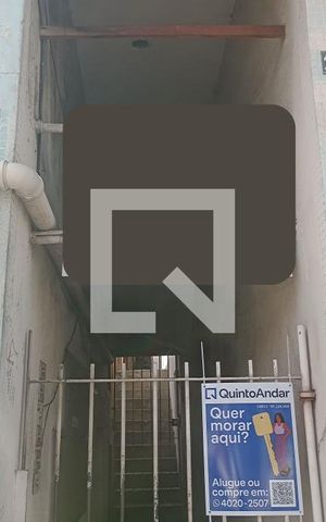 Casa para alugar com 30m², 1 quarto e sem vaga Casa para alugar com 30m², 1 quarto e sem vagaFachada