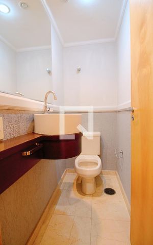 Apartamento à venda com 120m², 2 quartos e 3 vagas Apartamento à venda com 120m², 2 quartos e 3 vagasLavabo