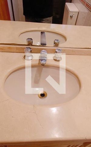 Apartamento à venda com 120m², 2 quartos e 3 vagas Apartamento à venda com 120m², 2 quartos e 3 vagasBanheiro da Suíte 1