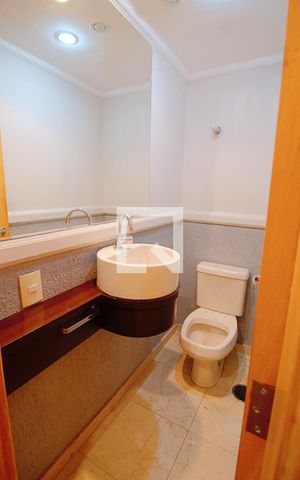 Apartamento à venda com 120m², 2 quartos e 3 vagas Apartamento à venda com 120m², 2 quartos e 3 vagasLavabo