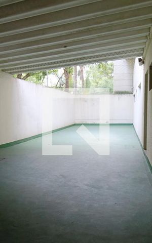 Apartamento à venda com 120m², 2 quartos e 3 vagas Apartamento à venda com 120m², 2 quartos e 3 vagasÁrea comum