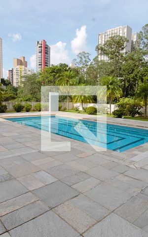 Apartamento à venda com 120m², 2 quartos e 3 vagas Apartamento à venda com 120m², 2 quartos e 3 vagasÁrea comum - Piscina