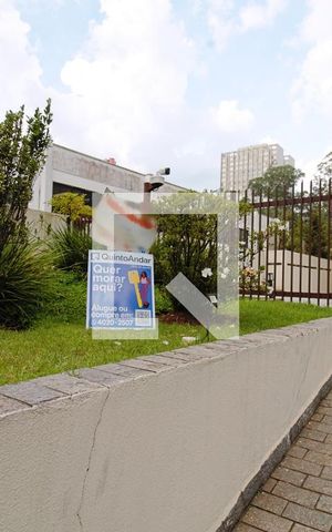 Apartamento à venda com 120m², 2 quartos e 3 vagas Apartamento à venda com 120m², 2 quartos e 3 vagasFachada