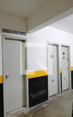 Apartamento à venda com 120m², 2 quartos e 3 vagas Apartamento à venda com 120m², 2 quartos e 3 vagasDepósito