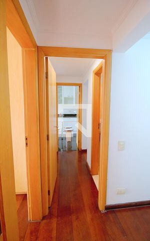 Apartamento à venda com 120m², 2 quartos e 3 vagas Apartamento à venda com 120m², 2 quartos e 3 vagasCorredor