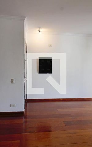 Apartamento à venda com 120m², 2 quartos e 3 vagas Apartamento à venda com 120m², 2 quartos e 3 vagasSala
