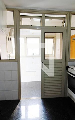 Apartamento à venda com 120m², 2 quartos e 3 vagas Apartamento à venda com 120m², 2 quartos e 3 vagasCozinha