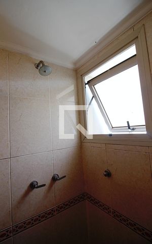 Apartamento à venda com 120m², 2 quartos e 3 vagas Apartamento à venda com 120m², 2 quartos e 3 vagasBanheiro da Suíte 1