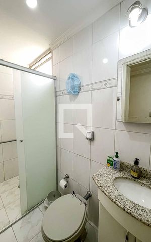 Apartamento para alugar com 98m², 3 quartos e 2 vagas Apartamento para alugar com 98m², 3 quartos e 2 vagasBanheiro