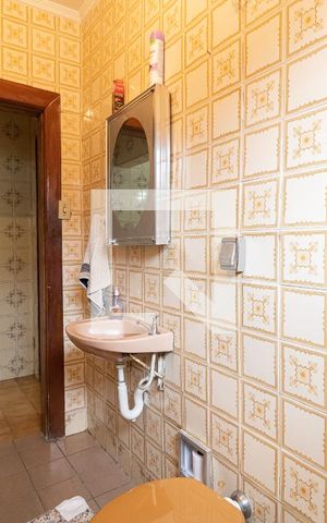Casa à venda com 253m², 3 quartos e 2 vagas Casa à venda com 253m², 3 quartos e 2 vagasBanheiro da Sala