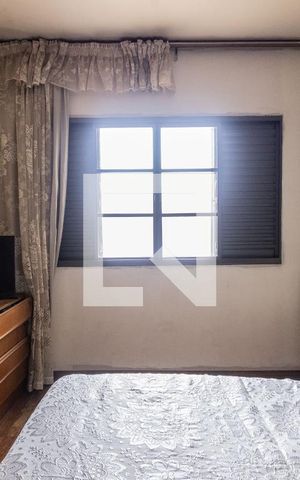 Casa à venda com 300m², 4 quartos e 2 vagas Casa à venda com 300m², 4 quartos e 2 vagasSuite