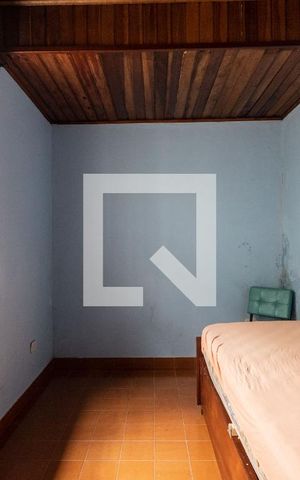 Casa à venda com 300m², 4 quartos e 2 vagas Casa à venda com 300m², 4 quartos e 2 vagasQuarto 3