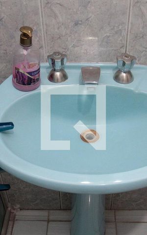 Apartamento à venda com 180m², 3 quartos e 4 vagasBanheiro