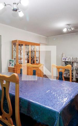 Apartamento à venda com 180m², 3 quartos e 4 vagasSala