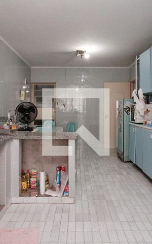Apartamento à venda com 180m², 3 quartos e 4 vagasCozinha