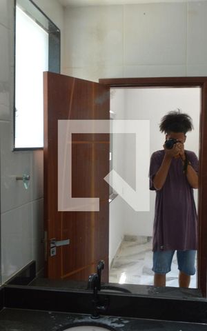 Casa de condomínio para alugar com 300m², 3 quartos e 2 vagasBanheiro da Suíte 3