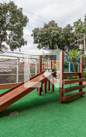 Apartamento à venda com 64m², 3 quartos e 1 vaga Apartamento à venda com 64m², 3 quartos e 1 vagaÁrea comum - Playground