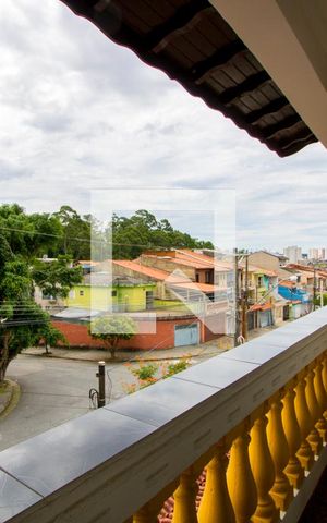 Casa à venda com 380m², 3 quartos e 6 vagas Casa à venda com 380m², 3 quartos e 6 vagasVaranda do quarto 1