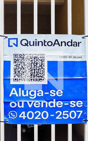 Casa à venda com 360m², 3 quartos e 2 vagas Casa à venda com 360m², 3 quartos e 2 vagasFachada com Plaquinha