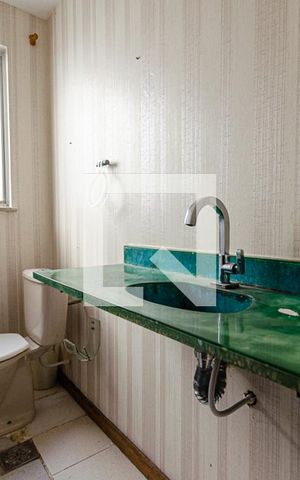 Apartamento para alugar com 600m², 4 quartos e 2 vagas3 Andar Piscina