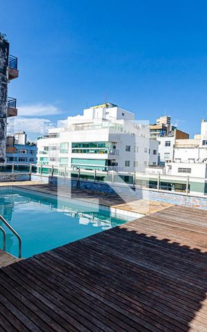 Apartamento para alugar com 600m², 4 quartos e 2 vagas3 Andar Piscina