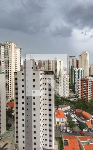 Apartamento à venda com 147m², 3 quartos e 2 vagas Apartamento à venda com 147m², 3 quartos e 2 vagasQuarto 3 - Vista