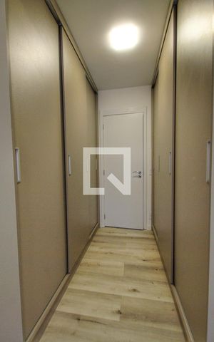 Apartamento à venda com 147m², 3 quartos e 2 vagas Apartamento à venda com 147m², 3 quartos e 2 vagasQuarto 3 - Closet