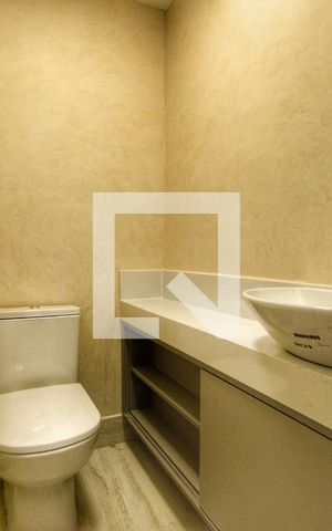 Apartamento à venda com 147m², 3 quartos e 2 vagas Apartamento à venda com 147m², 3 quartos e 2 vagasLavabo