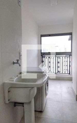 Apartamento à venda com 147m², 3 quartos e 2 vagas Apartamento à venda com 147m², 3 quartos e 2 vagasÁrea de Serviço