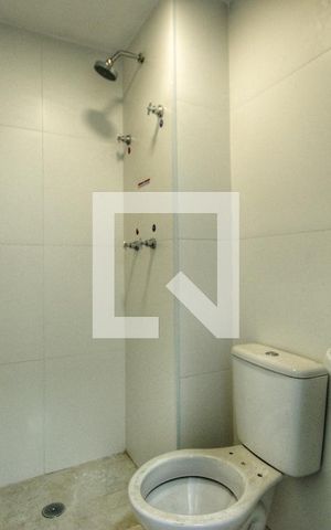 Apartamento à venda com 147m², 3 quartos e 2 vagas Apartamento à venda com 147m², 3 quartos e 2 vagasBanheiro de Serviço
