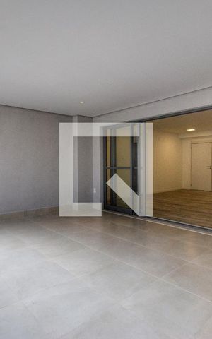 Apartamento à venda com 147m², 3 quartos e 2 vagas Apartamento à venda com 147m², 3 quartos e 2 vagasVaranda gourmet