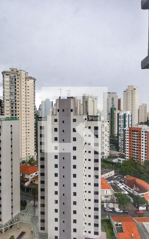 Apartamento à venda com 147m², 3 quartos e 2 vagas Apartamento à venda com 147m², 3 quartos e 2 vagasÁrea de Serviço - Vista