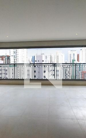 Apartamento à venda com 147m², 3 quartos e 2 vagas Apartamento à venda com 147m², 3 quartos e 2 vagasVaranda gourmet
