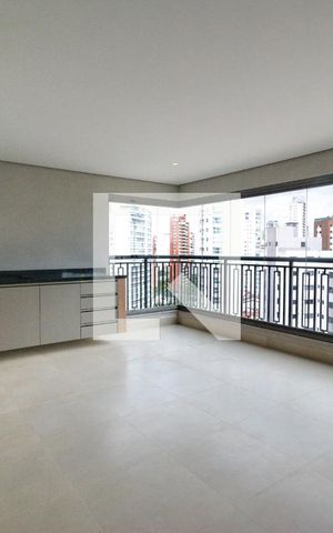 Apartamento à venda com 147m², 3 quartos e 2 vagas Apartamento à venda com 147m², 3 quartos e 2 vagasVaranda gourmet