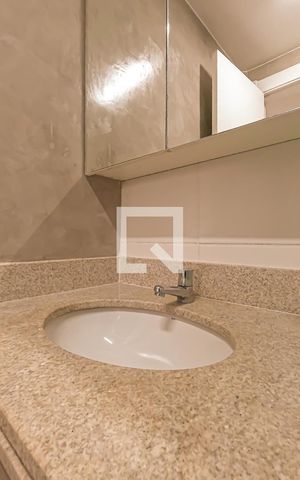 Apartamento à venda com 60m², 2 quartos e 1 vaga Apartamento à venda com 60m², 2 quartos e 1 vagaBanheiro da Suíte