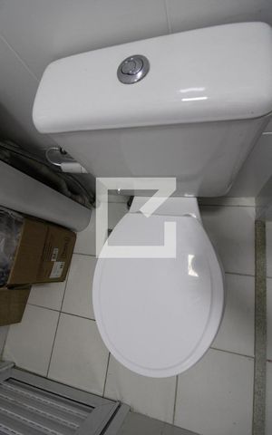Apartamento à venda com 140m², 3 quartos e 2 vagasBanheiro da Dependência