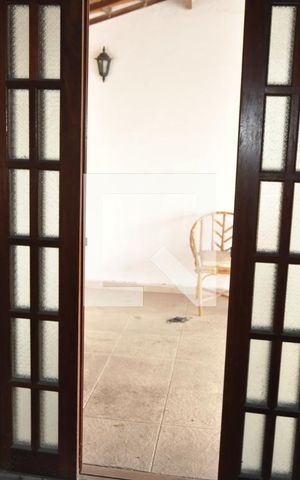 Casa de condomínio à venda com 100m², 5 quartos e 1 vagaCobertura