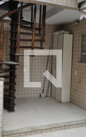 Casa de condomínio à venda com 100m², 5 quartos e 1 vagaÁrea de Serviço